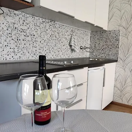 Fadora Apartman *